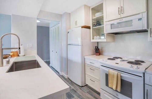 Hanamaulu Condo | Kauai Beach Villas E16 High-End Luxury Ocean View