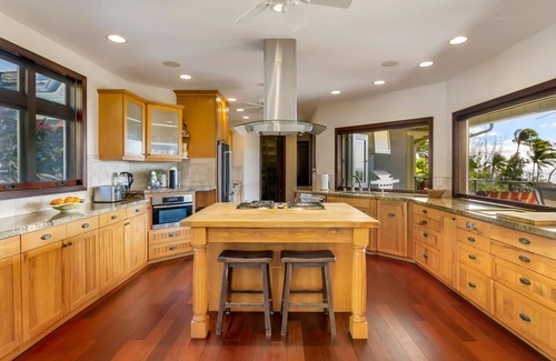 Poipu House | Kauai Luxury home, Private Pool & Spa, walk to the beach, restaurants and shops