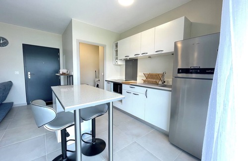 Papeete Condo | Kavai City - brand new 2 bedr 2bth A/C - Wi-Fi - parking