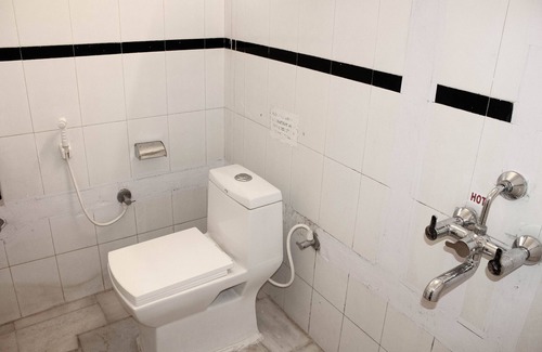 Mysore Bed & Breakfast | Kaveri Hotel B&B/Guesthouse