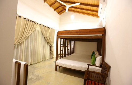 Kalkudah Hotel | KAY JAY PALMS