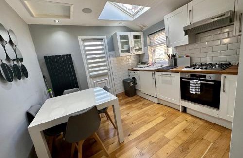 Stockwell Apartment | Kay Road