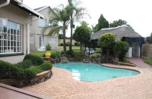 Randpark Ridge House | Kayamina Guesthouse