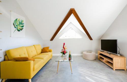 Etang Sale Les Bains Apartment | Kaz Combava