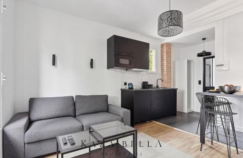 Maisons-Alfort Apartment | KAZA BELLA - Maisons Alfort 4 Modern renovated bright apartment
