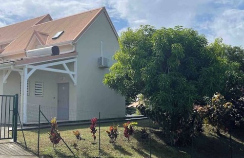 Le Robert House | Kazalor House