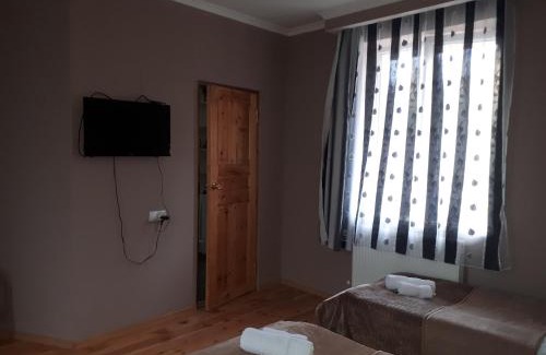 Gergeti House | Kazbegian Host