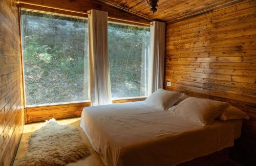 Dajt Hotel | Kazerma e Cerenit