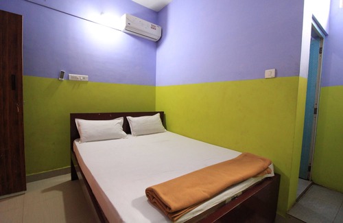 Kurinjipadi Hotel | KB Lodge