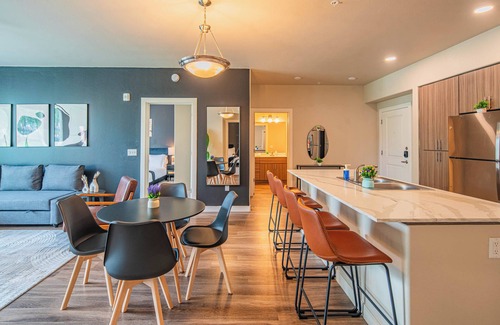 Tempe Apartment | KB - V on Broadway