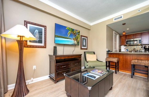 Kaanapali Condo | KBM Resorts | FREE CAR | Honua Kai Hokulani | Ocean view | 1-Bedroom Condo, Stunning Sunsets! HKH-344