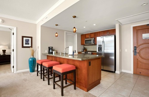 Honokowai Condo | KBM Resorts - FREE CAR - Honua Kai Hokulani - Ocean view - 2 BD Condo, Easy Pool/Beach access! HKH-247