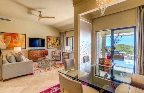 Kapalua Apartment | KBM Resorts: Kapalua Golf Villa KGV-23P2, Breathtaking, Remodeled Luxurious, Includes Rental Car!