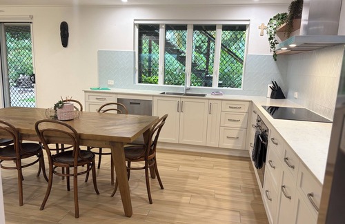 Yeppoon House | Kean Street Hideaway - Beachfront Property