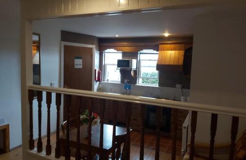 County Clare Hotel | Keane's Bar & Restaurant