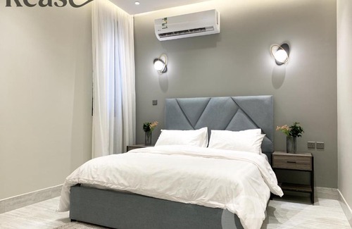 Riyadh Apartment | Kease Arid H -3 Luxury Gold Balcony AG12