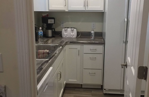 Delton House | "Keep It Reel" Lakefront Cottage on Upper Crooked Lake Delton, MI $1400/week