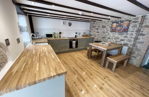 Helston Cottage | Keepers cottage @ Arrowan Common Farm