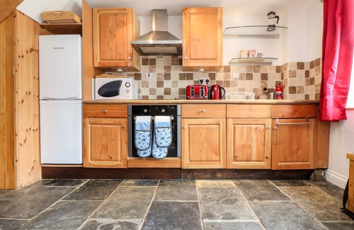 Liskeard House | KEEPERS COTTAGE, pet friendly, character holiday cottage in Liskeard