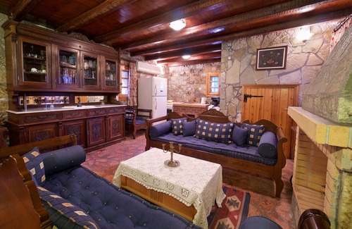 Mazarakata House | Kefalonian Kastro 4 Residence