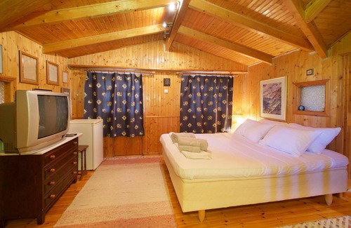 Mazarakata House | Kefalonian Kastro Pool Villa