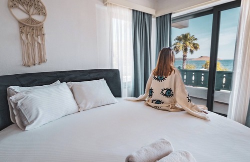 Ortakent Hotel | Kefi Beach and Suites