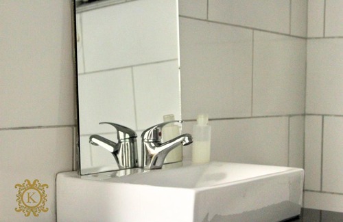 Khayelitsha Bed & Breakfast | Kefus Guesthouse