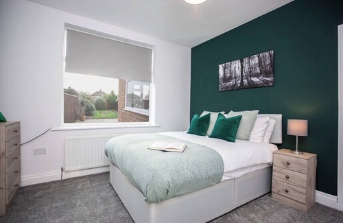 Stockton-on-Tees House | Keithlands House Norton | 4 Doubles Horizon Stays