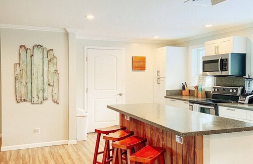 Laie House | Kekela Iki Beachfront- Semi-Private Beach, Jacuzzi