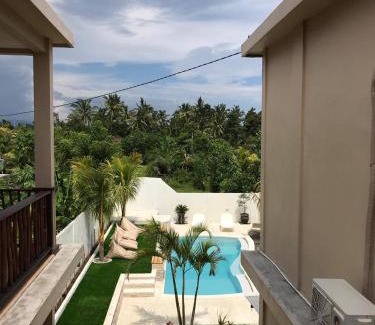 Mendoyo Hotel | Kelapa Surf Villa
