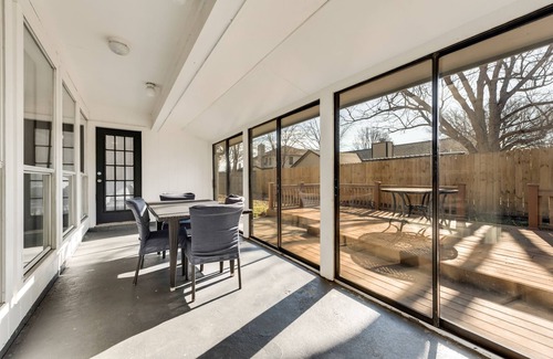 Keller House | Keller's Spacious 4 Bedroom Stay