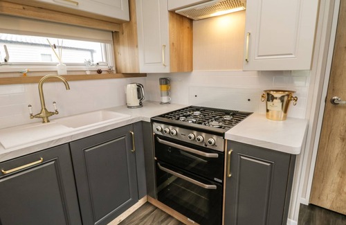 Cayton Bay Cottage | KELLY'S RETREAT, family friendly, country holiday cottage in Cayton
