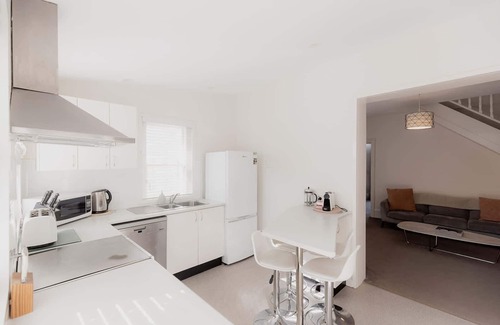 Battery Point Cottage | Kelly Street Cottage in Battery Point