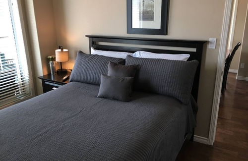 Central Okanagan Condo | Kelowna Lakeview Condo at Sunset Waterfront Resort