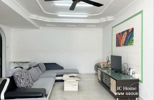 Kempas House | Kempas Family Suites Homestay
