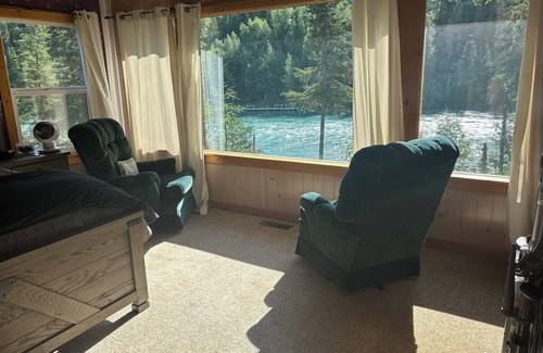 Sterling House | Kenai River Frontage - Bings Landing