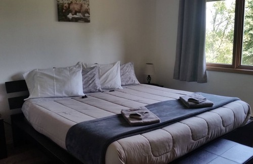 Soldotna Bed & Breakfast | KENAI RIVERFRONT PROPERTY World's Best Sockeye Fishing from our walkways!