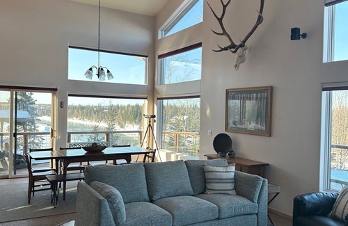 Sterling Cabin | Kenai Riverside Haven