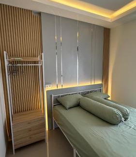 Singkawang House | Kenari Guest House Singkawang