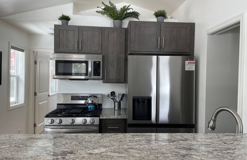 Mountainaire House | Kendrick Kastle - EV Charger-Fire Pit-Pet Friendly-Close to Aldea Wedding Venue
