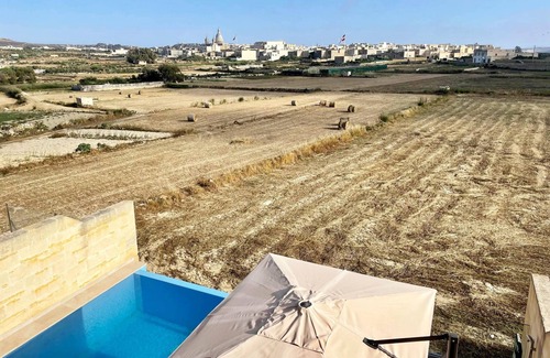 Santu Pietru House | Kenn Gozitan villa and pool, L-Gharb Gozo, Malta