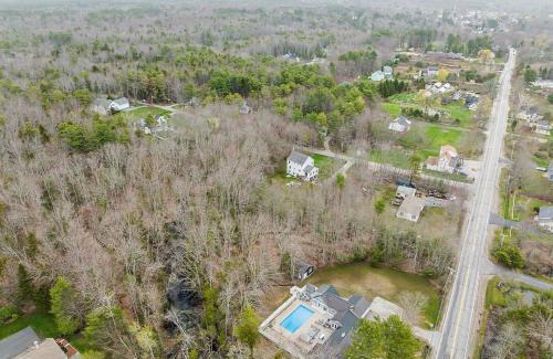 Kennebunk House | Kennebunk/Kennebunkport Beach House w/Pool!