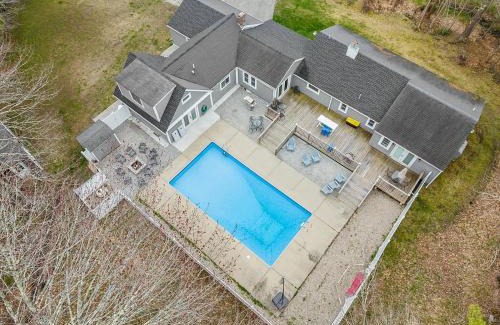 Kennebunk House | Kennebunk/Kennebunkport Beach House w/Pool!