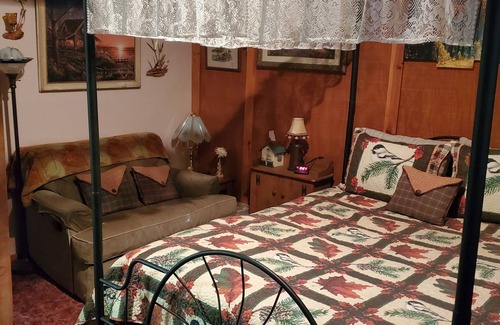 Perry Bed & Breakfast | Kennedys Red Barn Inn