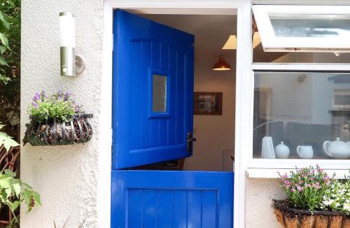 Dawlish House | Kenny Cottage