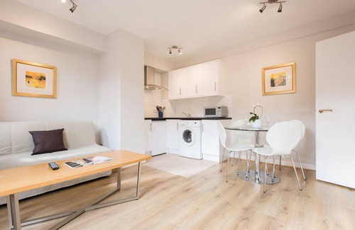 Brompton & Hans Town Apartment | Kensington 1 bedroom Apartments for 3 *FOR LAST MINUTE OFFERS CONTACT US*