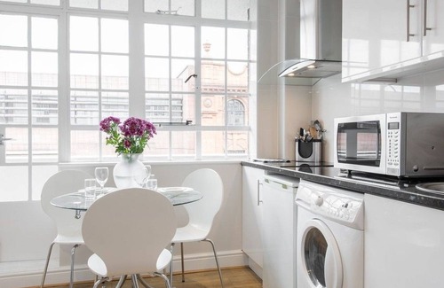 Brompton & Hans Town Apartment | Kensington 1 bedroom Apartments for 3 *FOR LAST MINUTE OFFERS CONTACT US*