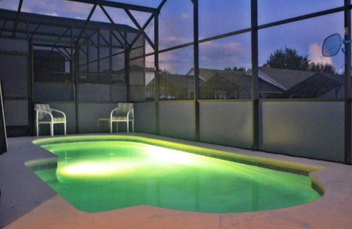 Highgate Park Villa | Kensington Drive Unit 24
