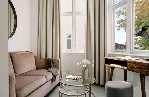 Queen's Gate Hotel | Kensington Gardens Hotel, Sonder by Marriott Bonvoy