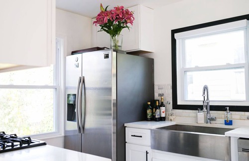 Kensington House | Kensington Home, 3 levels, 4 BR 4 BA, yard, Parking